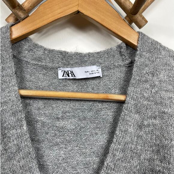 Zara V-Neck Cardigan in Gray Women's Size L - Picture 3 of 9